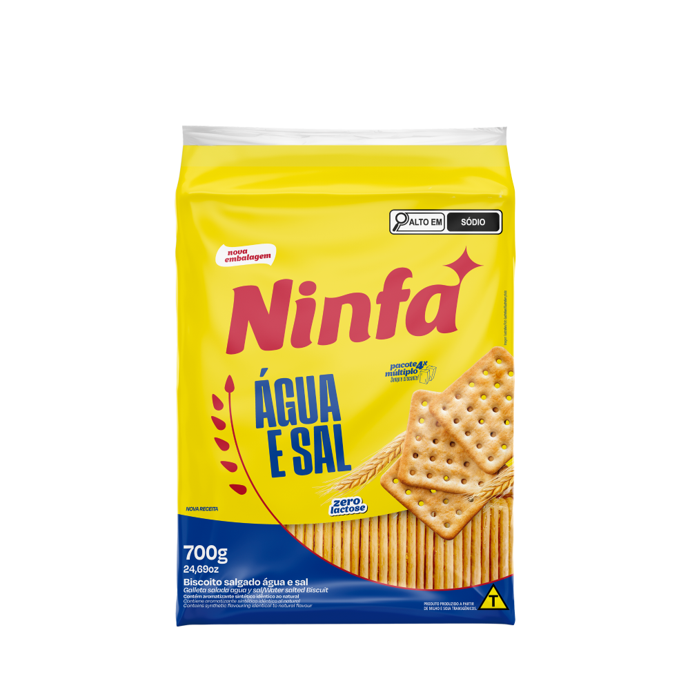 Embalagem de biscoito água e sal de 700g em pé, com rótulo amarelo e detalhes vermelhos.