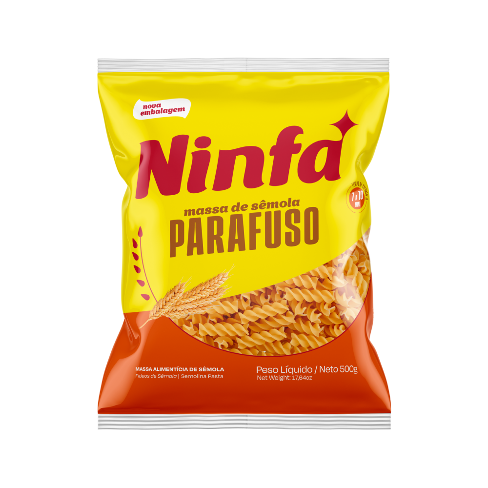 Embalagem de macarrão parafuso sêmola de 500g em pé, com rótulo amarelo e vermelho, exibindo a massa.